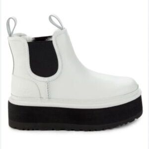 UGG Neumal Shearling Platform Chelsea Boots White Black chukka leather Sz 7